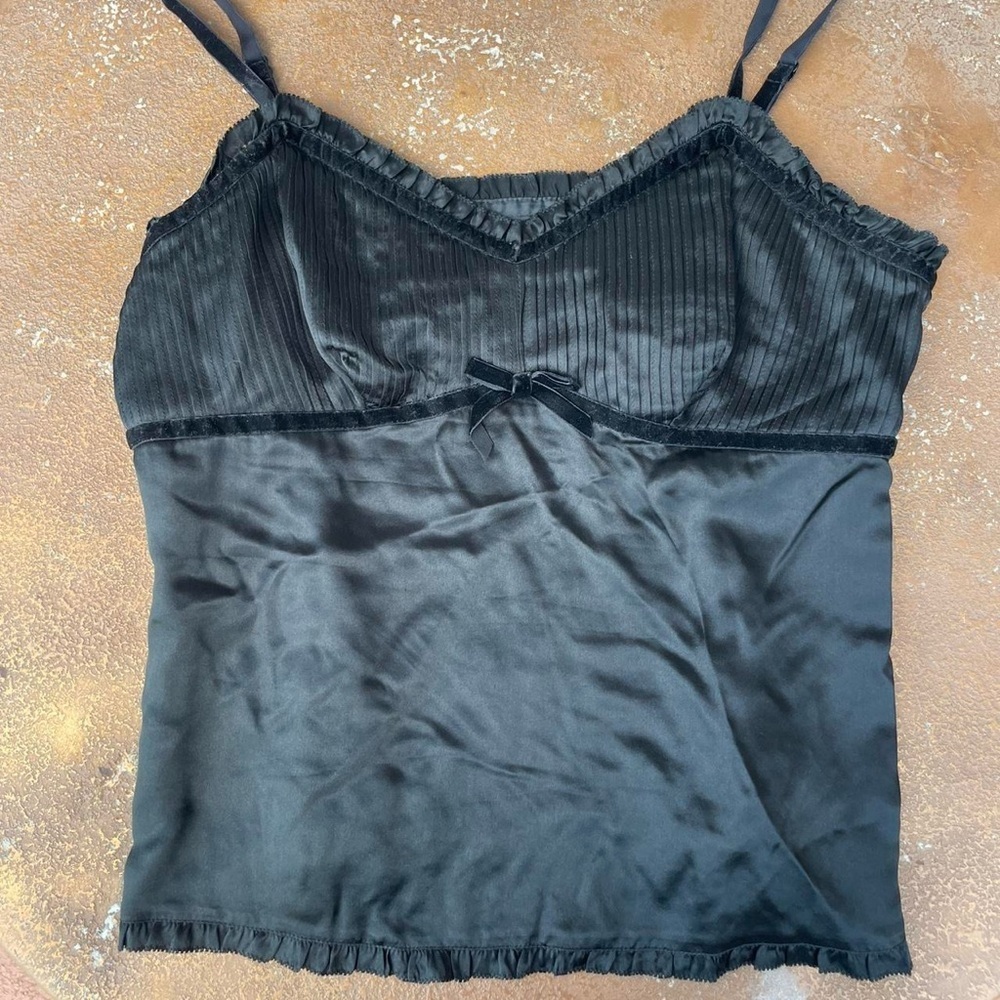 NWOT Tommy Hilfiger Black satin cami top with ribbon bow detail sz large